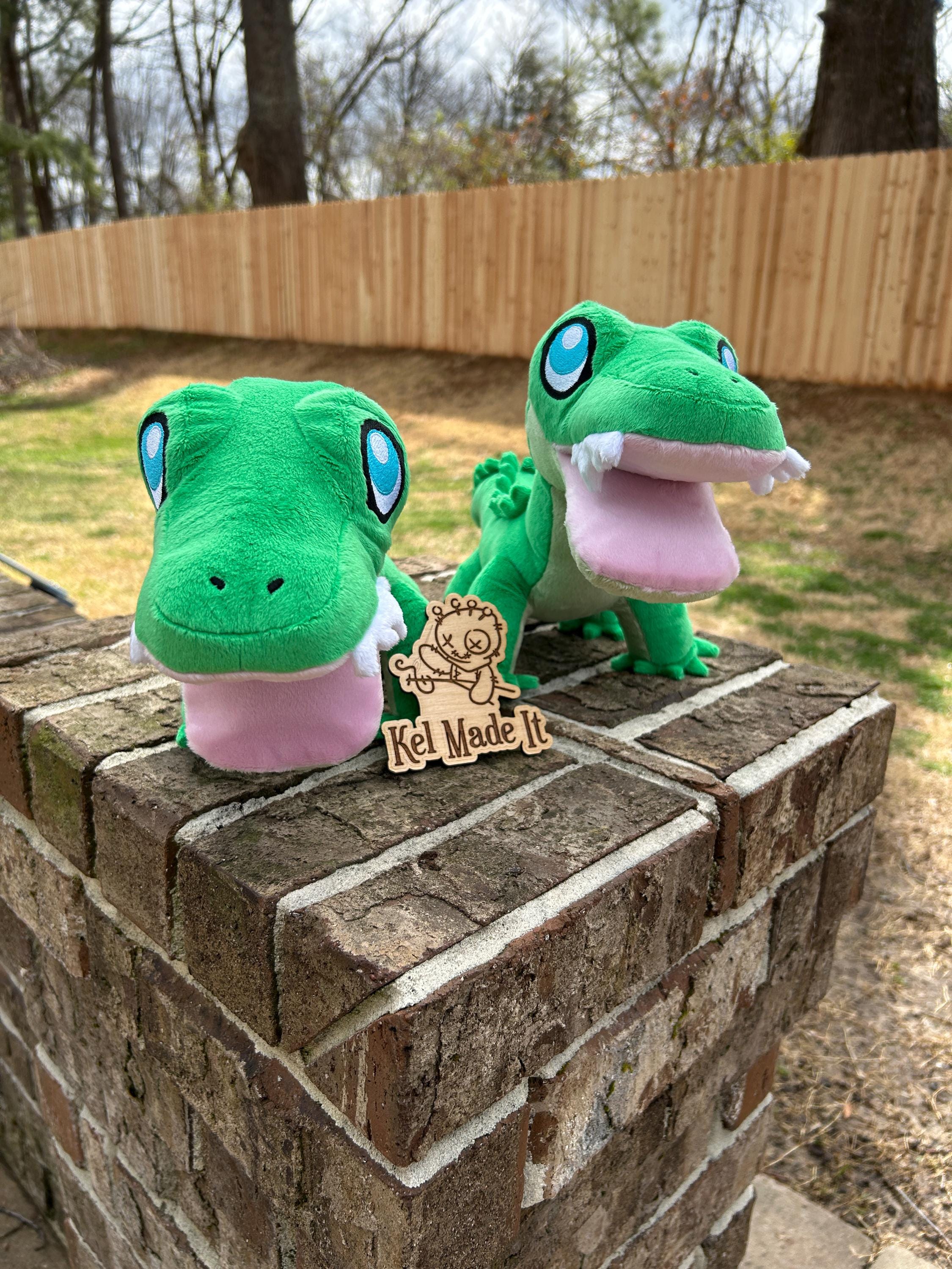 Happy face Alligator plush